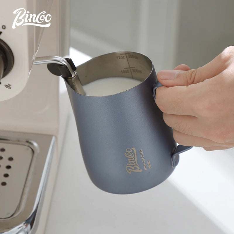 350/600ML Coffee Milk Frothing Pitcher Jug 304 Stainless Steel Precise Scale High Quality Latte Barista Professional CafeUtensil