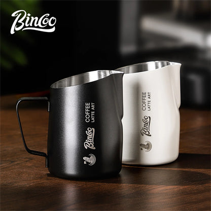 BINCOO Milk Frothing Pitcher 420ml Milk Frother Cup Espresso Steaming Pitcher Stainless Steel Milk Frother Jug Home Barista Tool